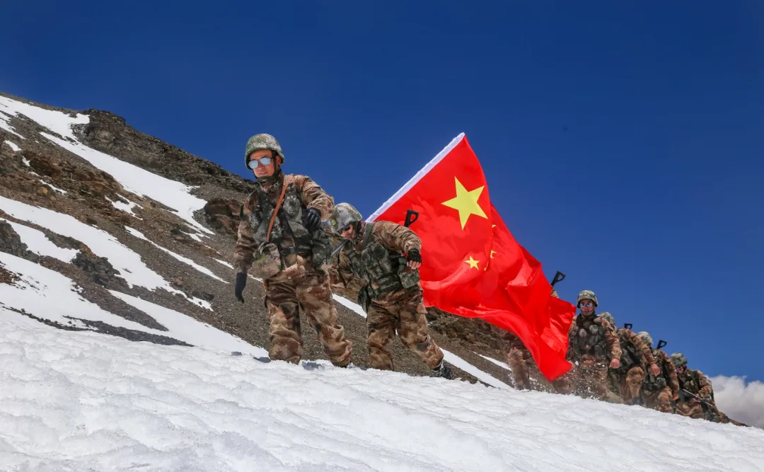 阿里高原官兵们克服高寒缺氧 确保边防一线的安全稳定
