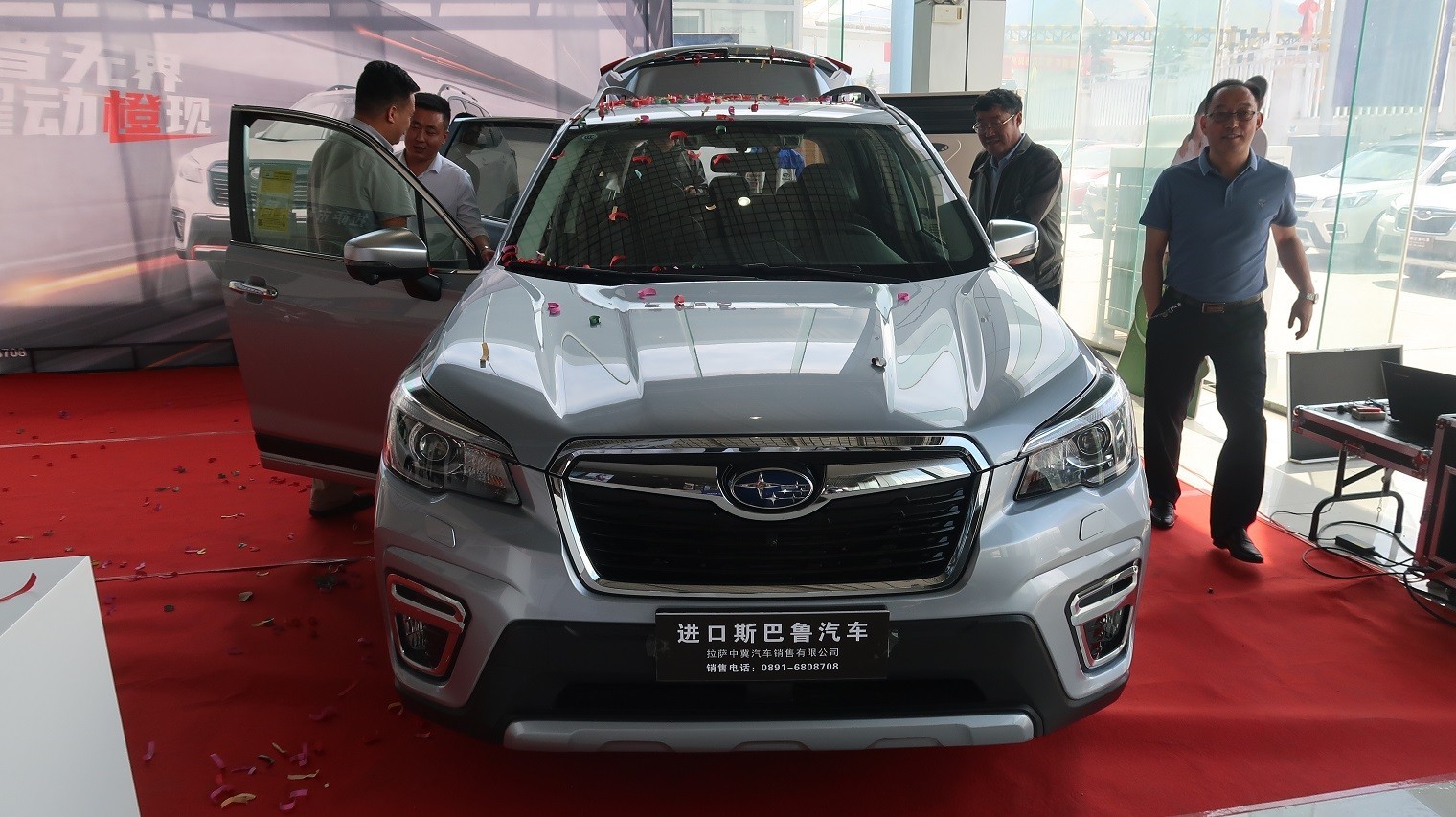 汽车2.jpg